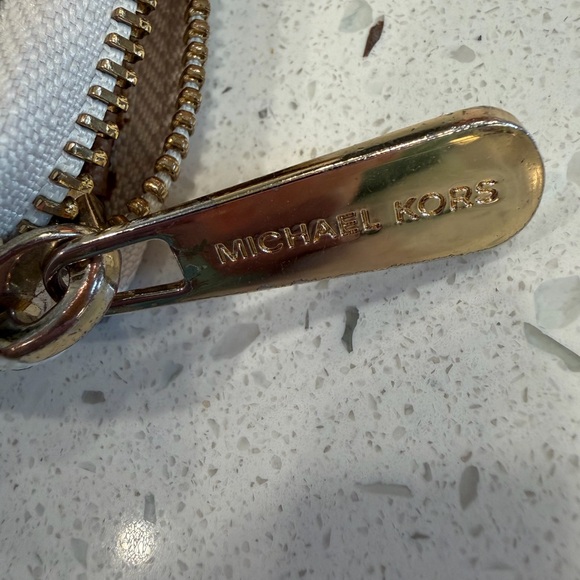 Michael Kors White and Brown Monogram Clutch - Picture 6 of 9